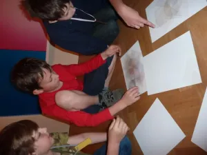 překrývání tvarů