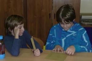 motání svíček