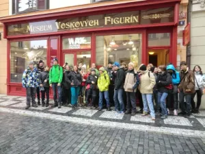 Před Wax muzeem