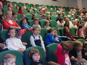 brzy začne představení Hurvínkův popletený víkend