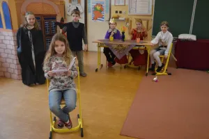 Druhá pohádka právě začíná.