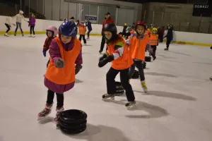Slalom mezi kužely.
