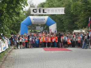 Start lidového běhu.