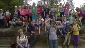 A všichni do Prachovských skal