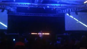 přeměna zvukových vln na hrátky s plamenem