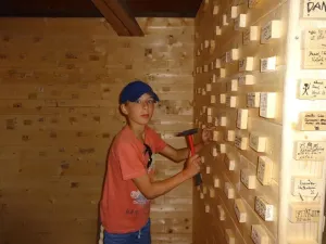 dřevěná vizitka