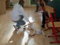 048