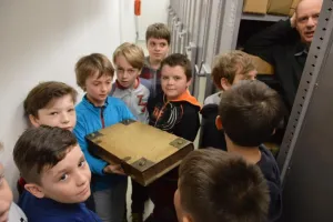 Velmi stará kniha.