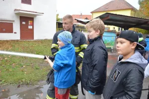 Tlak vody byl obrovský.