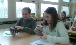 Tmavá a světlá slída