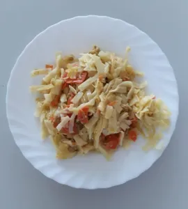 cinske-nudle-s-masem-a-zeleninou