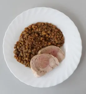 cocka-s-kureci-roladou