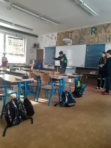 laura-and-honza-teaching-3