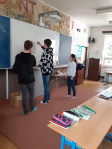 linh-and-ondra-teaching-1