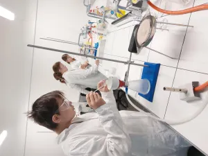 vakuová filtrace roztoku
