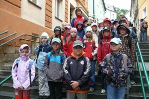 3.b na sirokych schodech