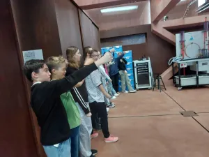 nyní máme vesmír v malíku