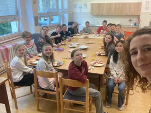 A delicious way to learn – English breakfast with class 6