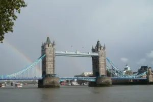 9 Tower Bridge