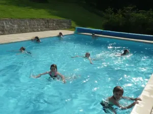 zchlazení v bazénu přišlo vhod