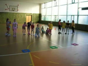 soutěže v tělocvičně